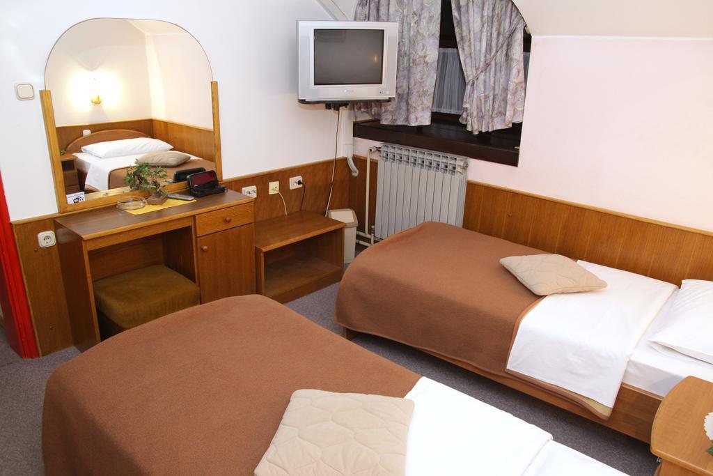 Guest House Royal Čakovec 外观 照片